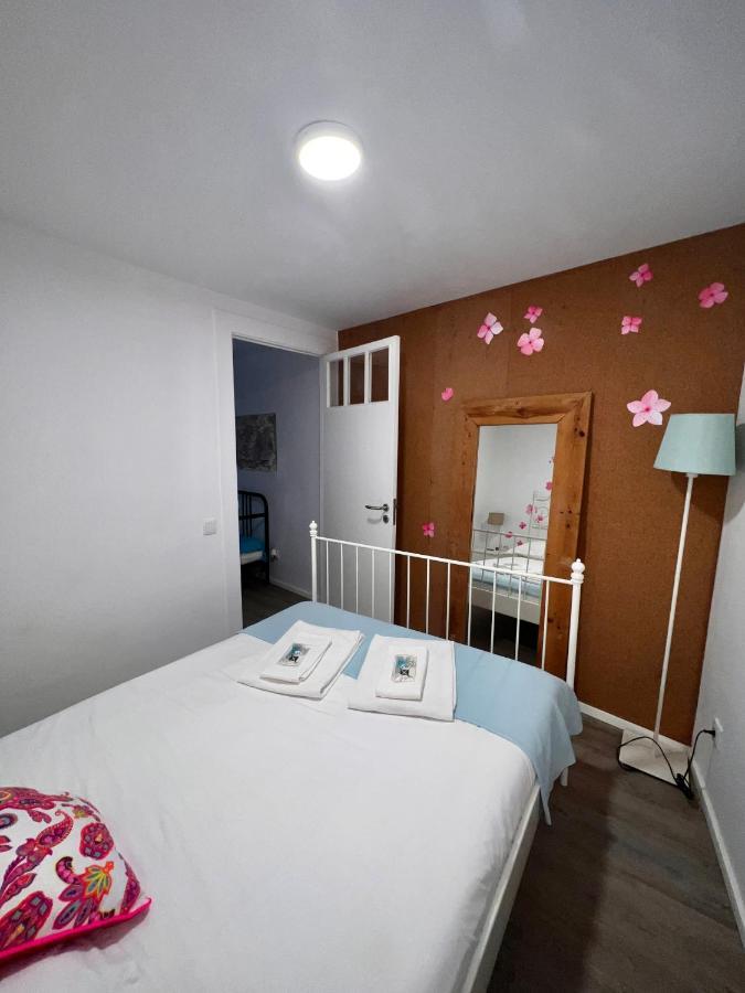 Apartamento 1 Quarto, Com Patio, Em Frente Praia Paco de Arcos Exterior photo