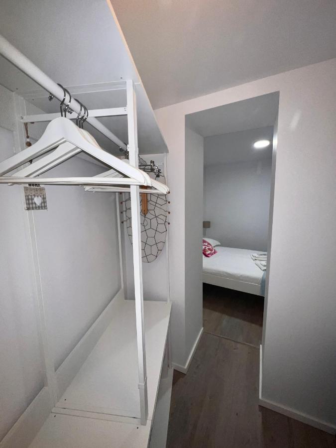 Apartamento 1 Quarto, Com Patio, Em Frente Praia Paco de Arcos Exterior photo